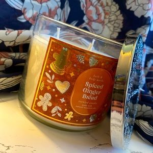 Bath and Body Works Spiced Gingerbread Three Wick Candle